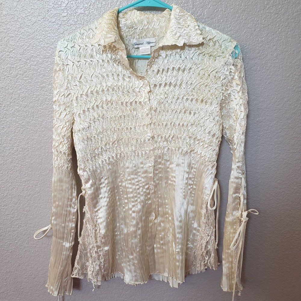 Vintage 90s general apparel cream lace button up blouse